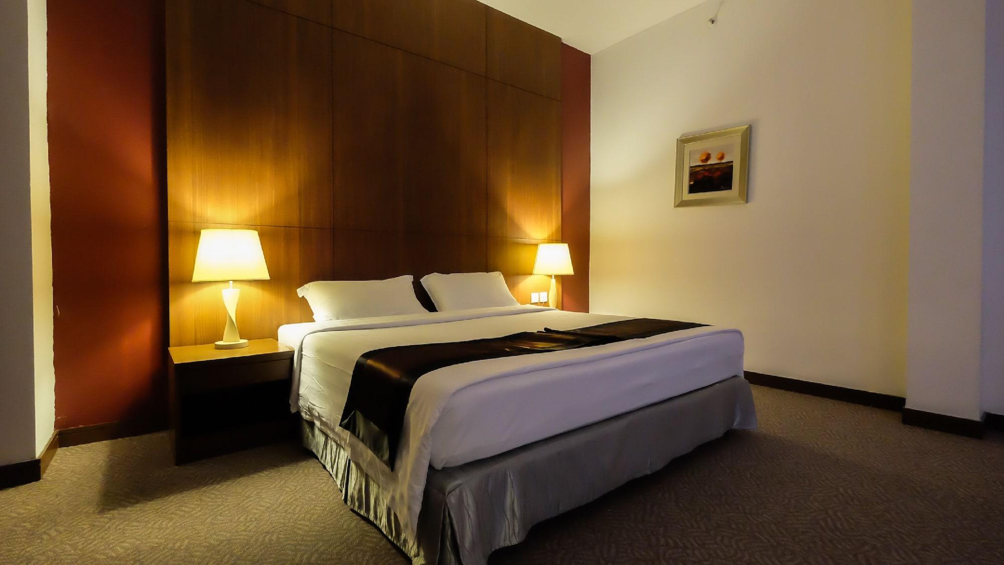 Times Hotel Brunei Bandar Seri Begawan Esterno foto