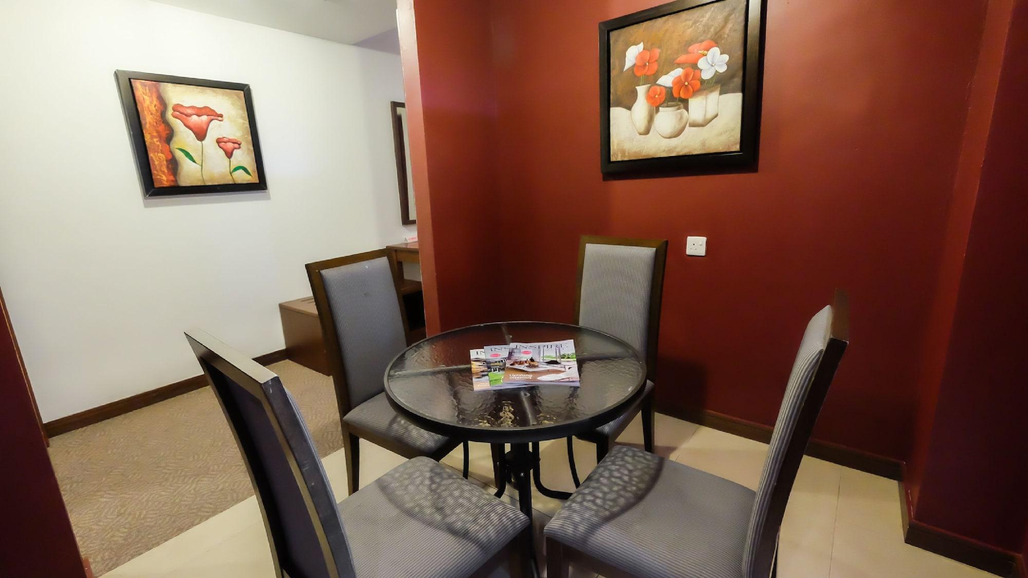 Times Hotel Brunei Bandar Seri Begawan Esterno foto