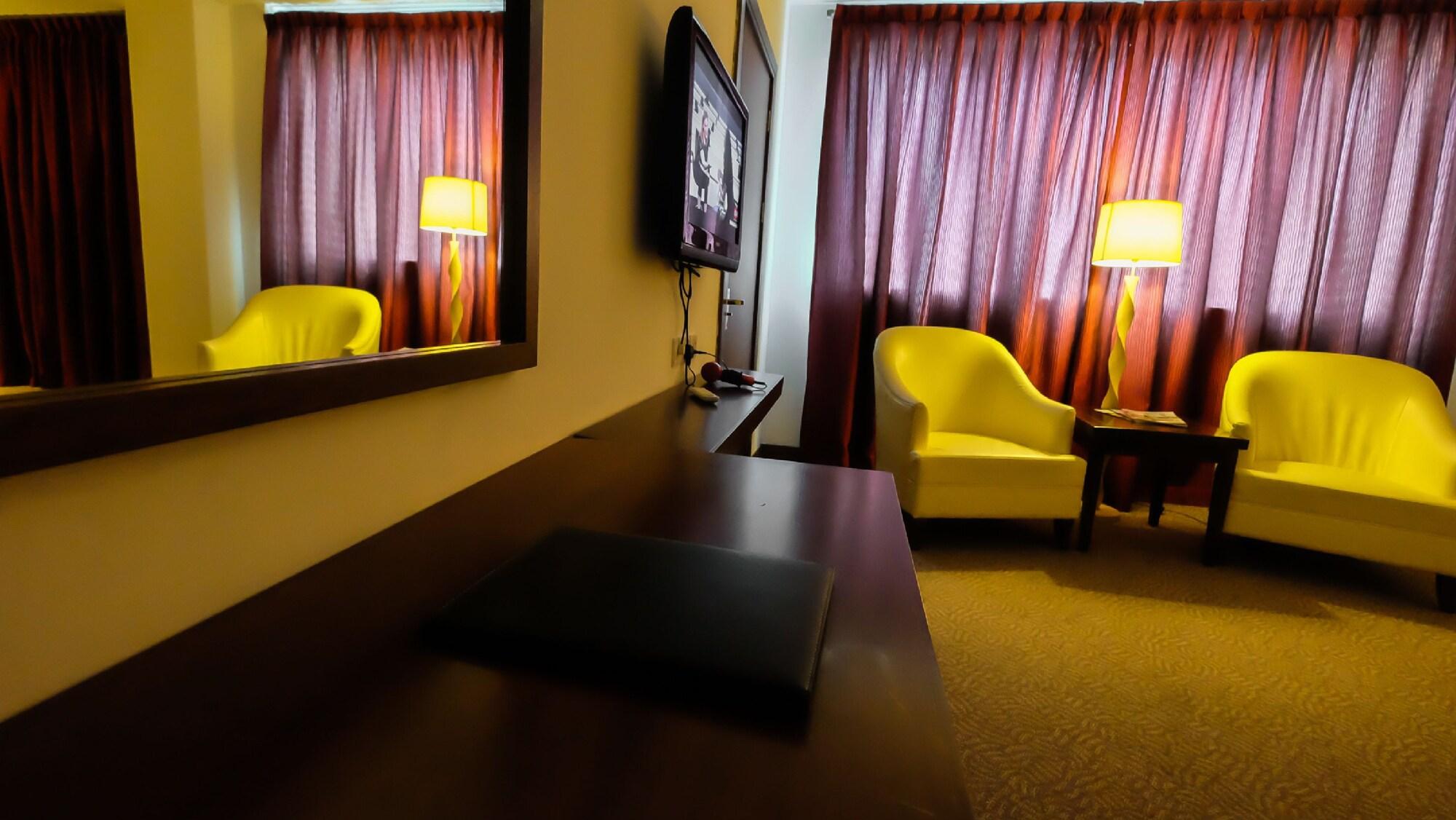 Times Hotel Brunei Bandar Seri Begawan Esterno foto