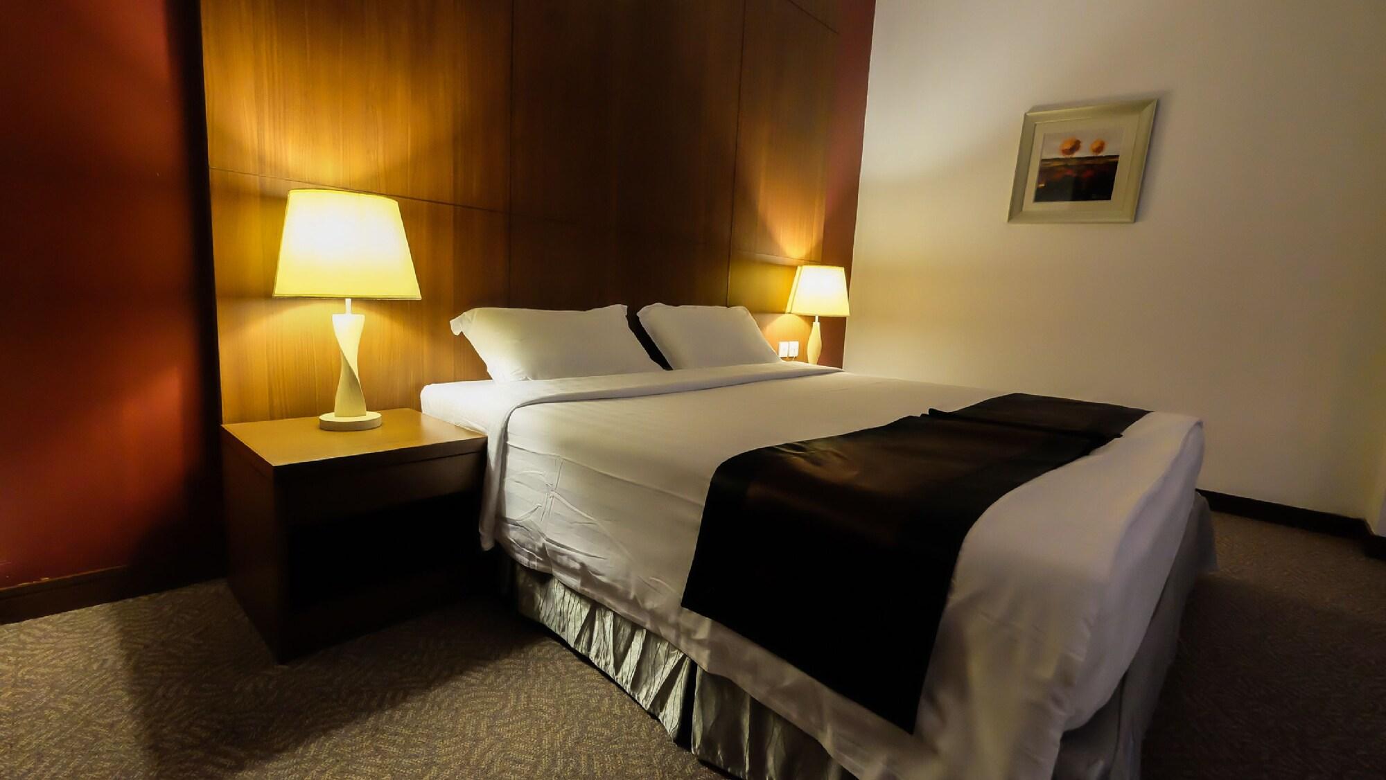 Times Hotel Brunei Bandar Seri Begawan Esterno foto