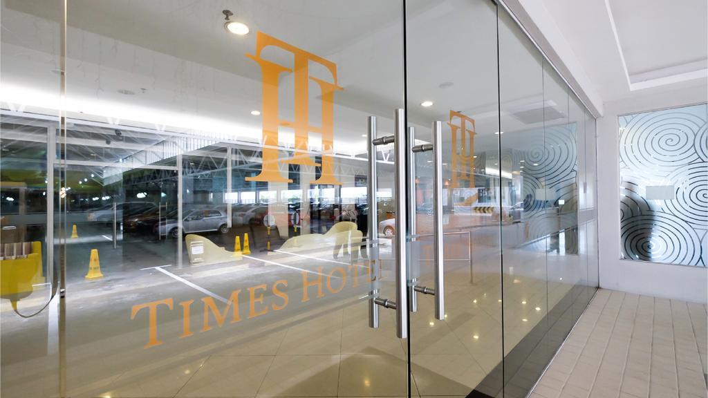 Times Hotel Brunei Bandar Seri Begawan Esterno foto