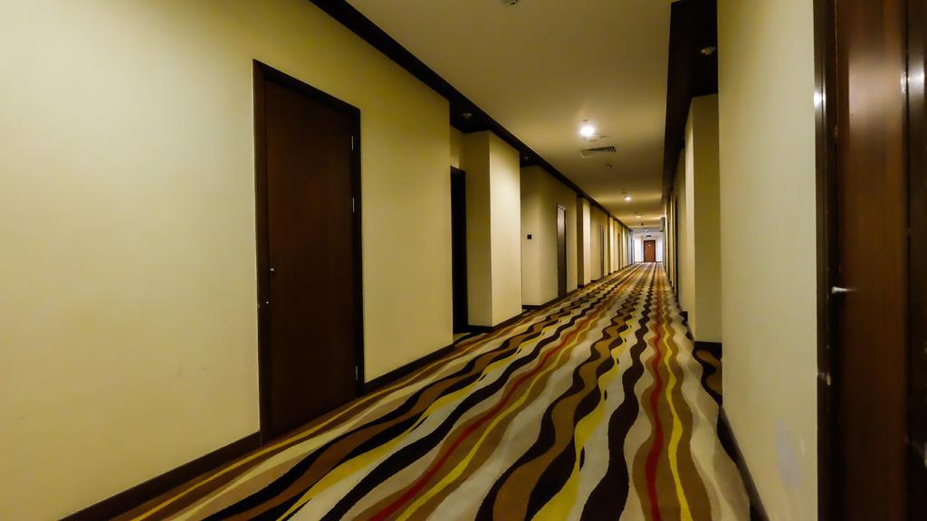 Times Hotel Brunei Bandar Seri Begawan Esterno foto