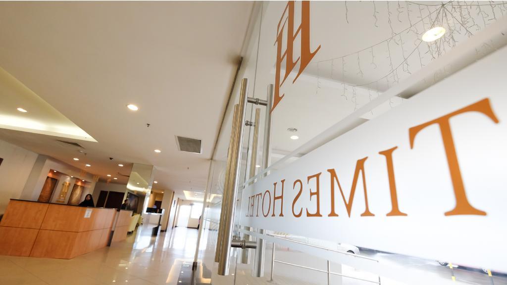 Times Hotel Brunei Bandar Seri Begawan Esterno foto