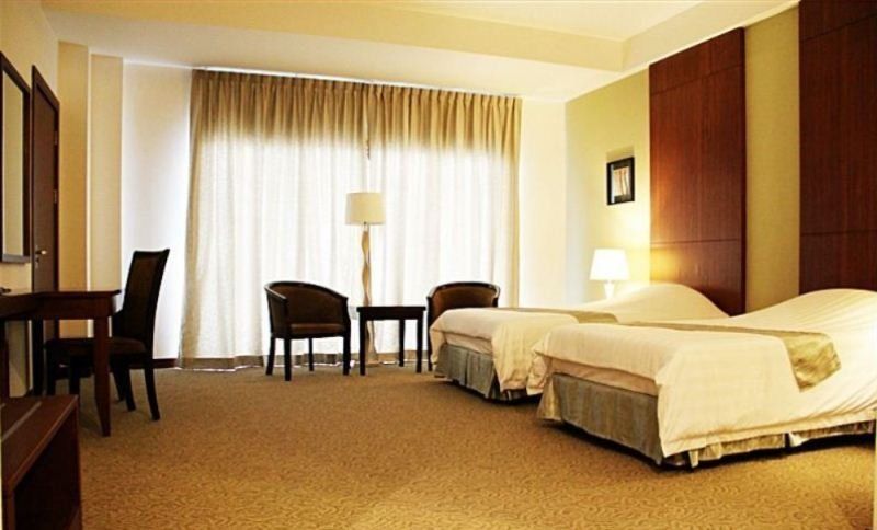Times Hotel Brunei Bandar Seri Begawan Esterno foto