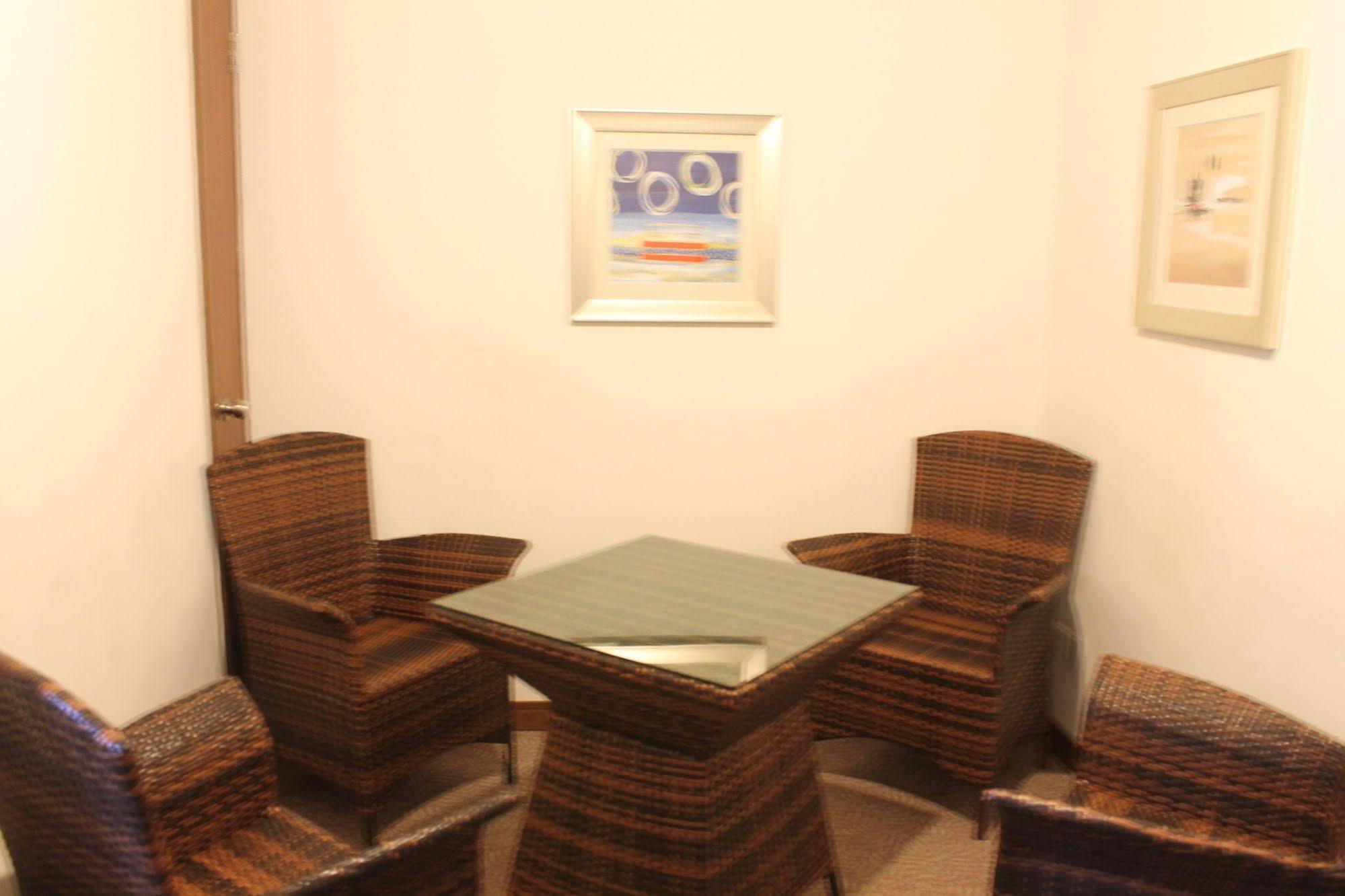 Times Hotel Brunei Bandar Seri Begawan Esterno foto